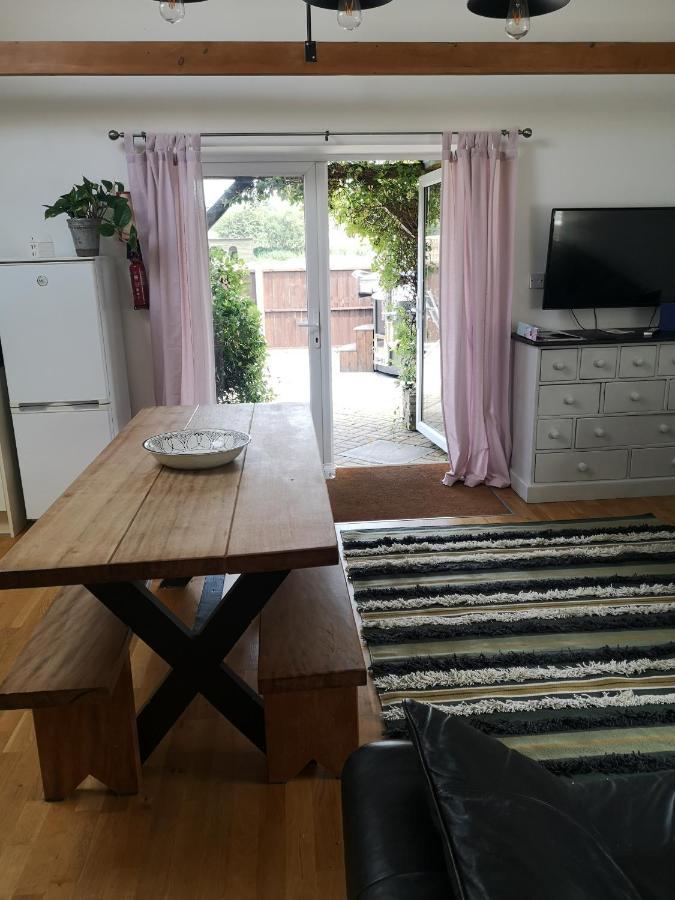 Oak Cottage With Private Log Fired Hot Tub Maidstone Extérieur photo