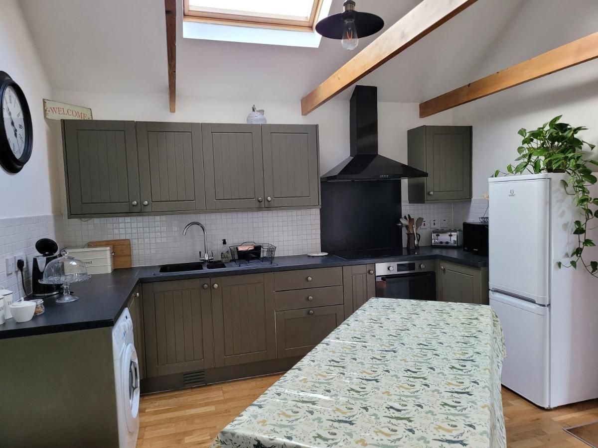 Oak Cottage With Private Log Fired Hot Tub Maidstone Extérieur photo